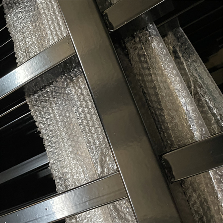 鋅鋼護(hù)欄案例展示圖片3 鋅鋼護(hù)欄案例展示圖片3