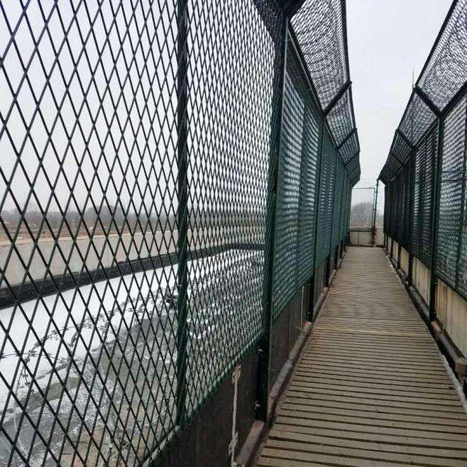 監(jiān)獄刀刺隔離網(wǎng)圖片5 監(jiān)獄刀刺隔離網(wǎng)圖片5